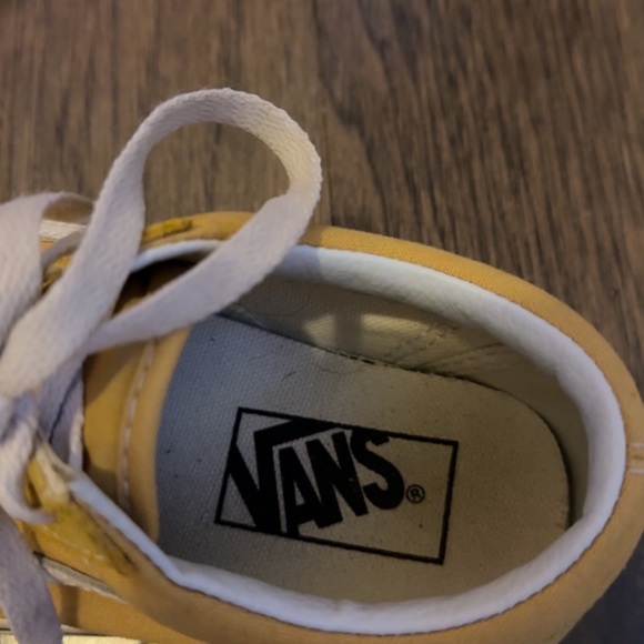Mustard vans - Picture 6 of 6